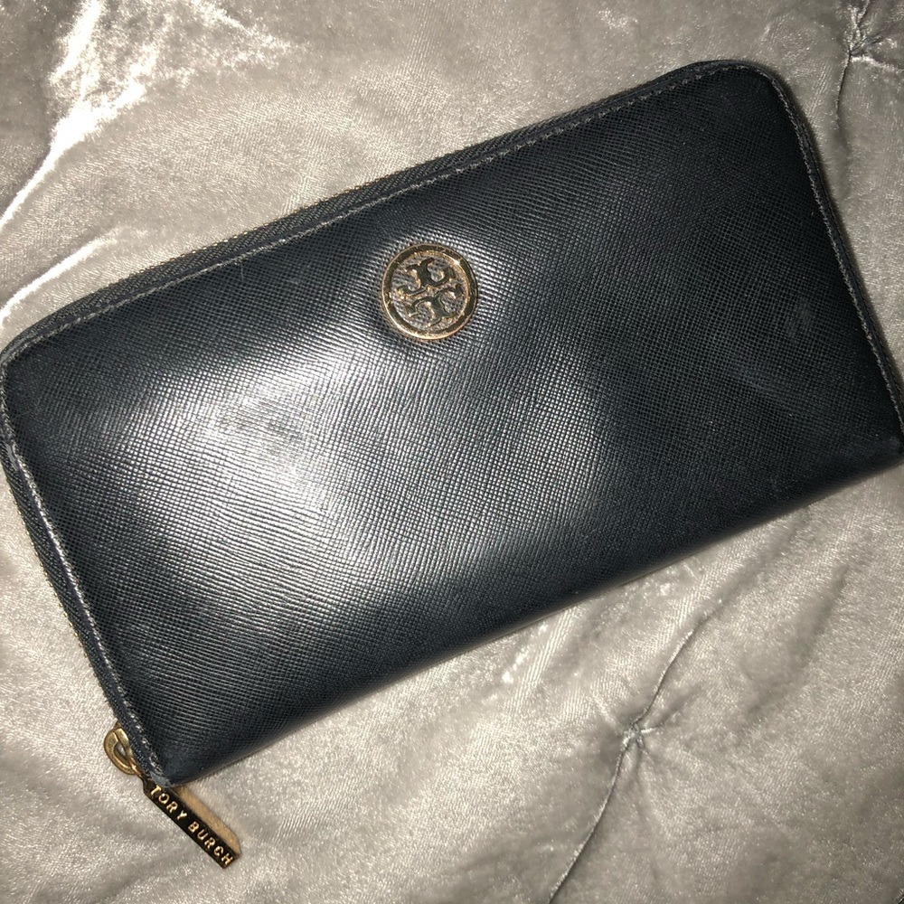 Tory Burch Robinson Wallet